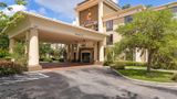 Comfort Suites Exterior
