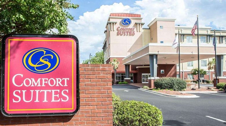 Comfort Suites Exterior. Images powered by <a href="https://iceportal.shijigroup.com" target="_blank" rel="noopener">Ice Portal</a>.