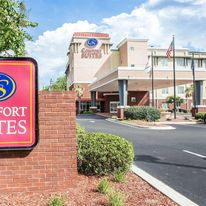 Comfort Suites