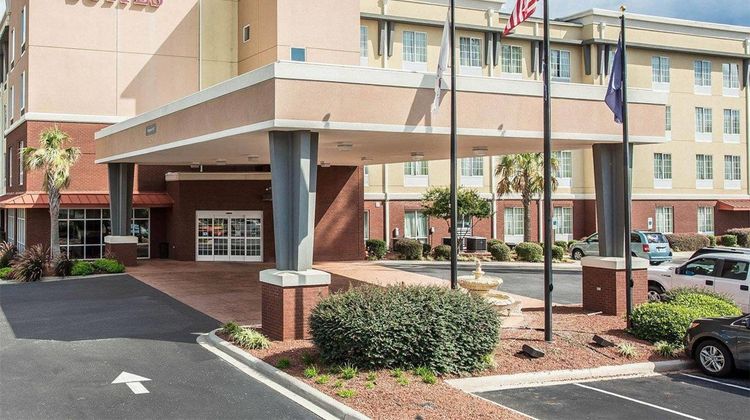 Comfort Suites Exterior
