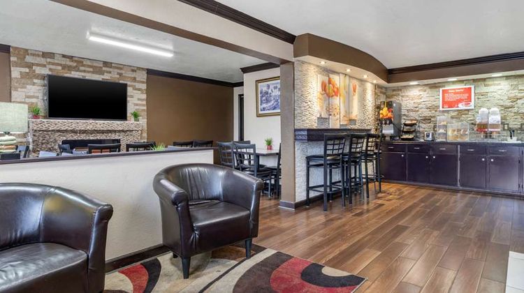 Econo Lodge Lobby