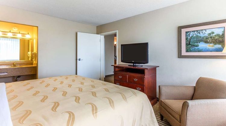 Quality Inn and Suites Georgetown Suite