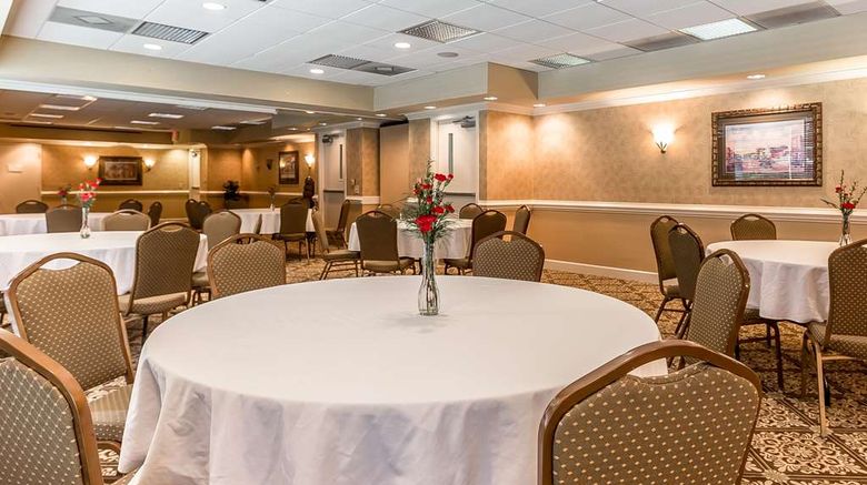 <b>Quality Inn and Suites Georgetown Meeting</b>. Images powered by <a href="https://iceportal.shijigroup.com/" title="IcePortal" target="_blank">IcePortal</a>.