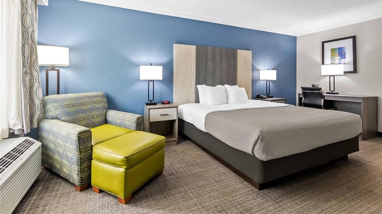 <b>Quality Inn & Suites Civic Center Room</b>. Images powered by <a href="https://iceportal.shijigroup.com/" title="IcePortal" target="_blank">IcePortal</a>.