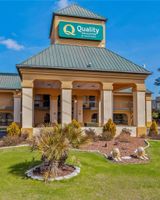 Quality Inn & Suites Civic Center