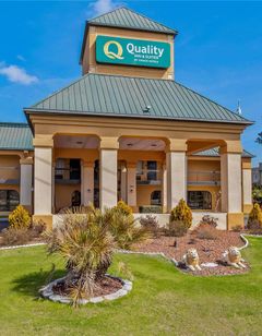 Quality Inn & Suites Civic Center