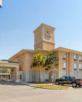 Comfort Inn and Suites Airport