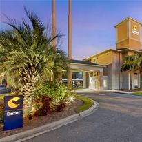 Comfort Inn and Suites Airport