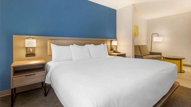 Comfort Suites Suite