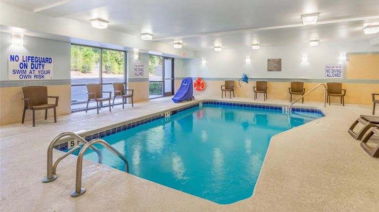 Comfort Suites Pool