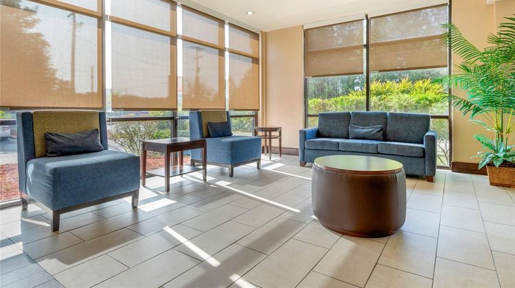 Comfort Suites Lobby