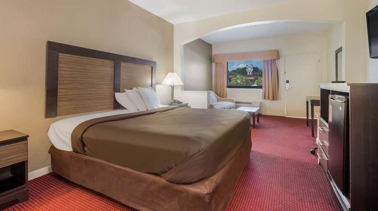 Suburban Studios Suite