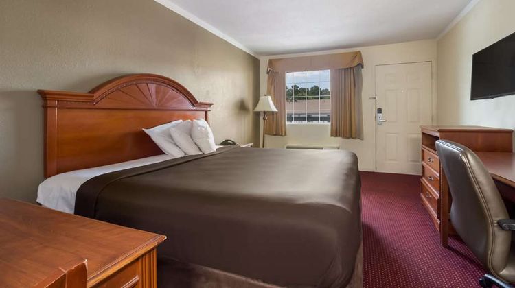Suburban Studios Room
