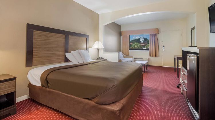 Suburban Studios Suite