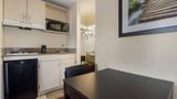 <b>Suburban Studios Room</b>. Images powered by <a href="https://iceportal.shijigroup.com/" title="IcePortal" target="_blank">IcePortal</a>.