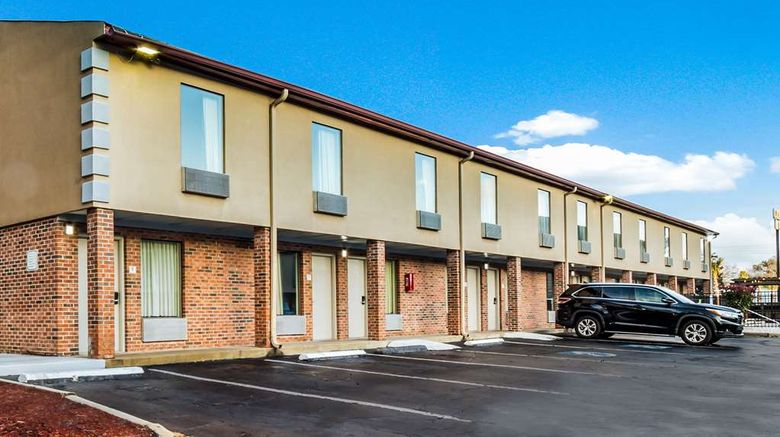 <b>Quality Inn Exterior</b>. Images powered by <a href="https://iceportal.shijigroup.com/" title="IcePortal" target="_blank">IcePortal</a>.