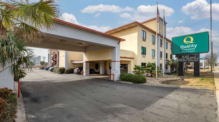 Quality Inn & Suites Ft Jackson Maingate Exterior
