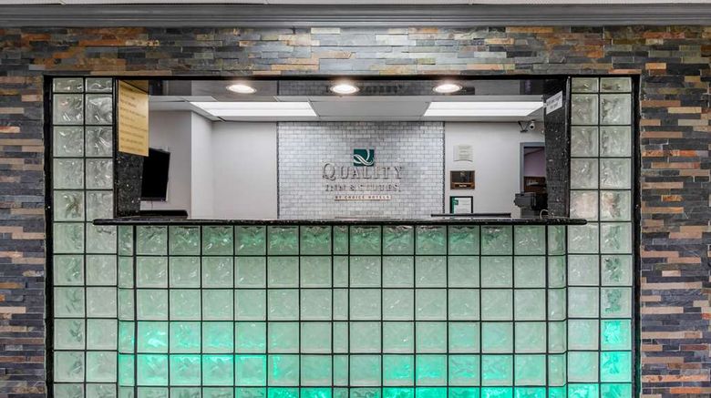<b>Quality Inn & Suites Ft Jackson Maingate Lobby</b>. Images powered by <a href="https://iceportal.shijigroup.com/" title="IcePortal" target="_blank">IcePortal</a>.
