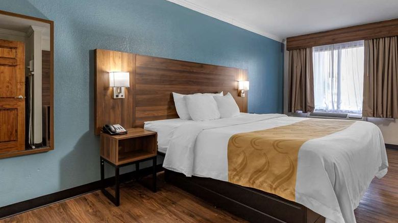 <b>Quality Inn & Suites Ft Jackson Maingate Room</b>. Images powered by <a href="https://iceportal.shijigroup.com/" title="IcePortal" target="_blank">IcePortal</a>.