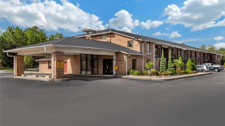 Econo Lodge Inn and Suites Lugoff Exterior