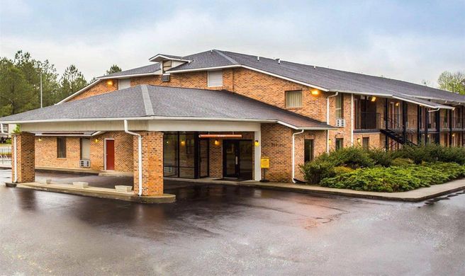 Econo Lodge Inn and Suites Lugoff Exterior