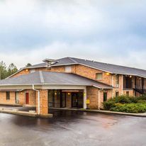 Econo Lodge Inn and Suites Lugoff
