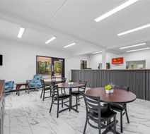 Econo Lodge Inn and Suites Lugoff Lobby