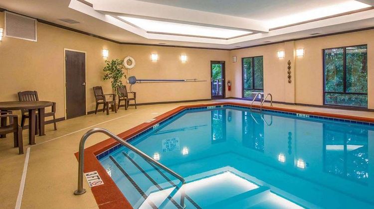 Comfort Suites Pool