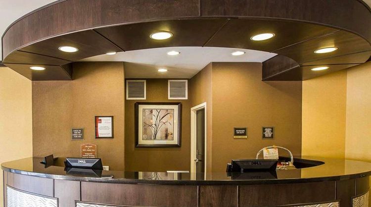 Comfort Suites Lobby