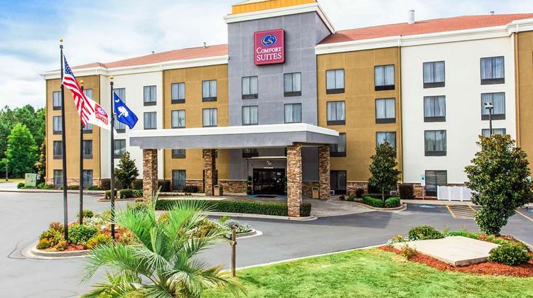 Comfort Suites Exterior