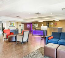 Comfort Suites Lobby