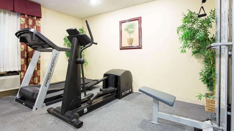 <b>Comfort Inn Hotel Columbia Health</b>. Images powered by <a href="https://iceportal.shijigroup.com/" title="IcePortal" target="_blank">IcePortal</a>.