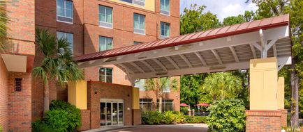 Comfort Suites West Of Ashley Exterior