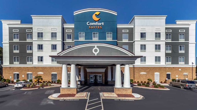 <b>Comfort Suites Exterior</b>. Images powered by <a href="https://iceportal.shijigroup.com/" title="IcePortal" target="_blank">IcePortal</a>.