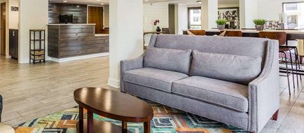 Quality Inn Mount Pleasant Lobby