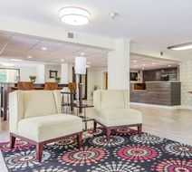 Quality Inn Mount Pleasant Lobby
