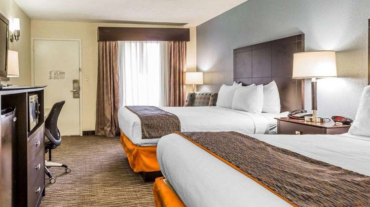 Quality Inn Mount Pleasant Room