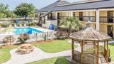 Quality Inn Mount Pleasant Pool