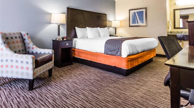 Quality Inn Mount Pleasant Room