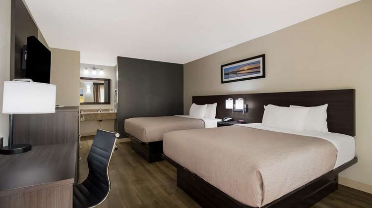 Quality Inn Coliseum Room