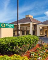 Quality Inn Coliseum