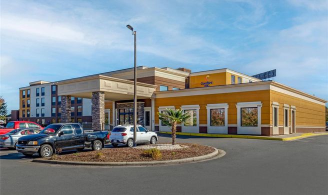 Comfort Inn At The Park Exterior
