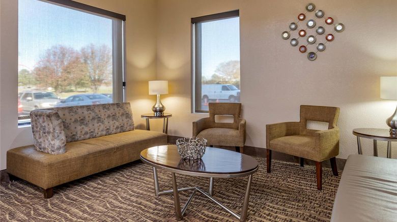 <b>Comfort Inn At The Park Lobby</b>. Images powered by <a href="https://iceportal.shijigroup.com/" title="IcePortal" target="_blank">IcePortal</a>.
