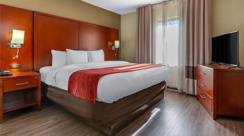 <b>Comfort Inn At The Park Suite</b>. Images powered by <a href="https://iceportal.shijigroup.com/" title="IcePortal" target="_blank">IcePortal</a>.