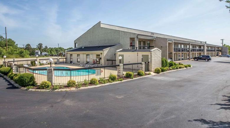 <b>Quality Inn Gaffney Exterior</b>. Images powered by <a href="https://iceportal.shijigroup.com/" title="IcePortal" target="_blank">IcePortal</a>.