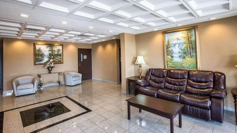 <b>Quality Inn Gaffney Lobby</b>. Images powered by <a href="https://iceportal.shijigroup.com/" title="IcePortal" target="_blank">IcePortal</a>.