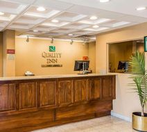 Quality Inn Gaffney Lobby