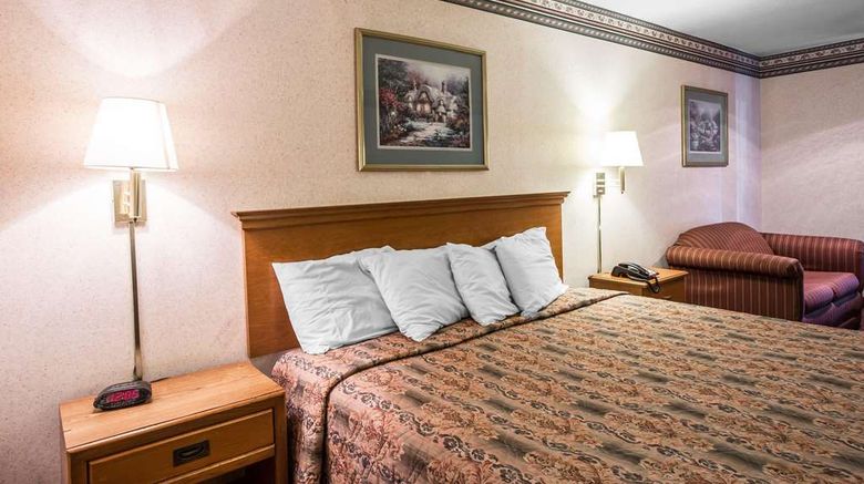 <b>Rodeway Inn Spartanburg Suite</b>. Images powered by <a href="https://iceportal.shijigroup.com/" title="IcePortal" target="_blank">IcePortal</a>.