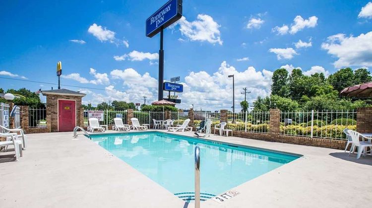 Rodeway Inn Spartanburg Pool