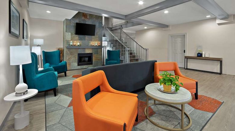 <b>Comfort Inn & Suites Santee, SC Lobby</b>. Images powered by <a href="https://iceportal.shijigroup.com/" title="IcePortal" target="_blank">IcePortal</a>.